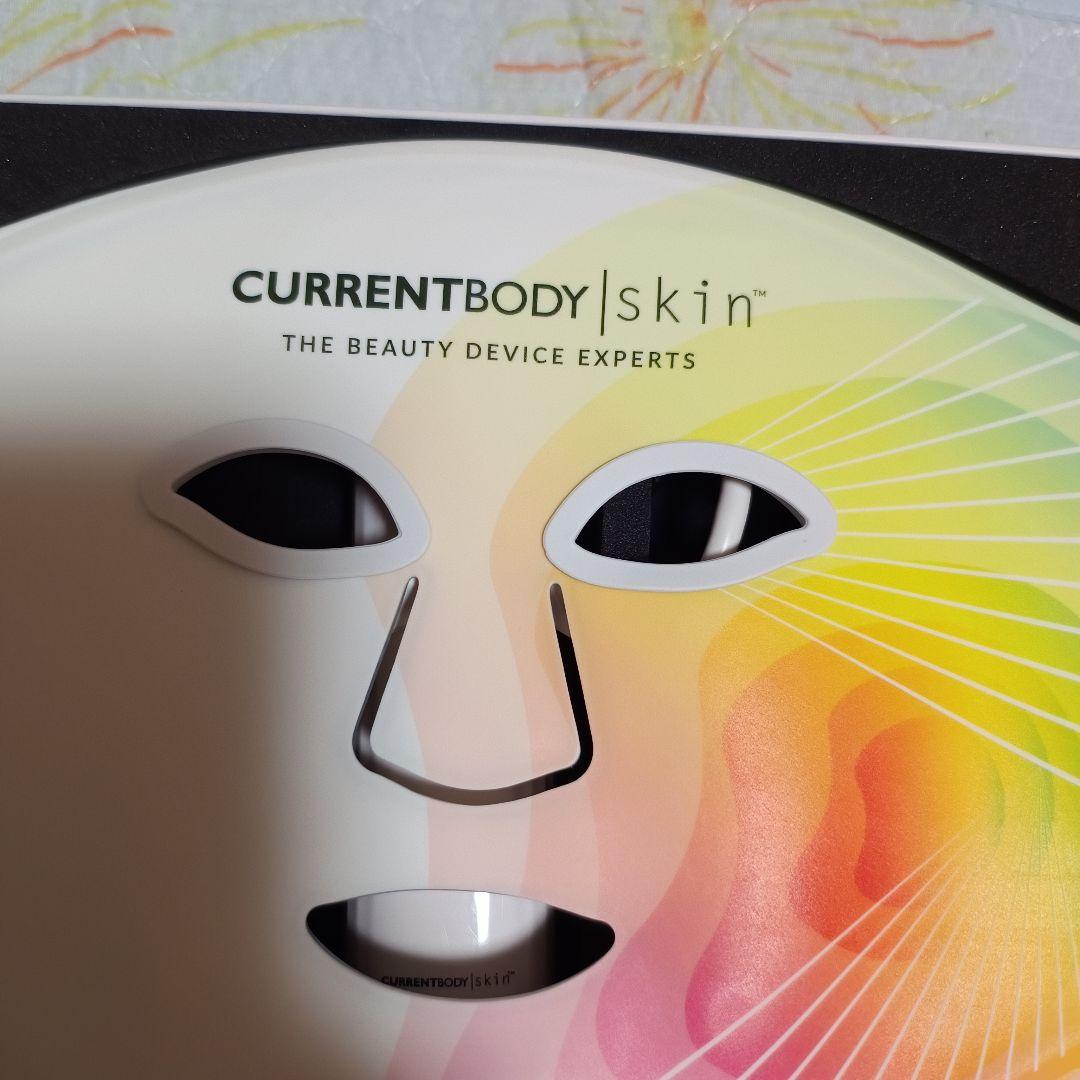 CURRENTBODY LEDフェイスマスク