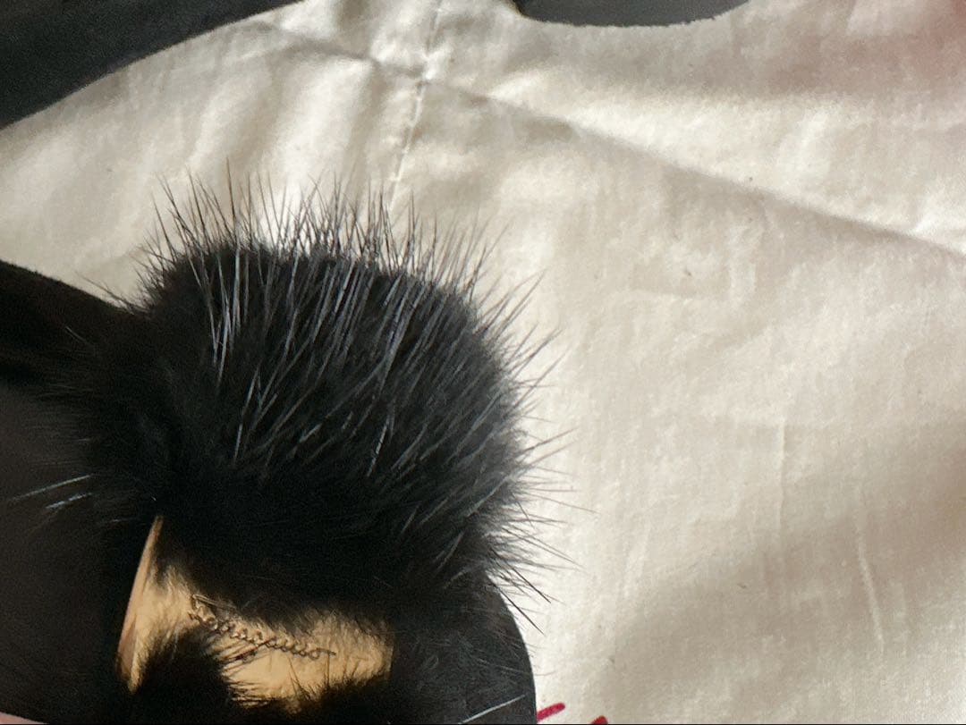 フェラガモ　ミンク ヴァラリボン フラットシューズ　サイズ5 黒　ブラウス