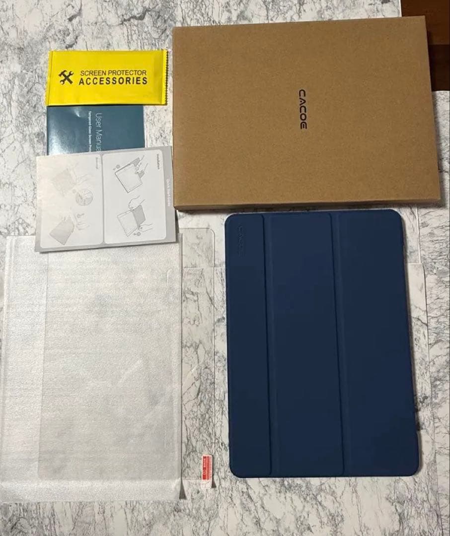 Apple iPad 第8世代 32GB 本体 ゴールド　おまけカバー付き