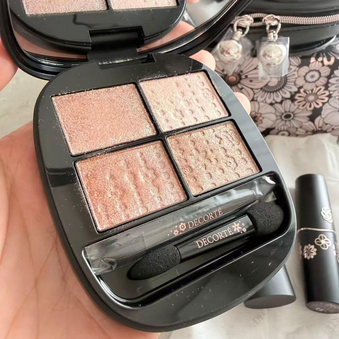 コスメデコルテ　クリスマスコフレ　2025　エターナル　ブルーム　コレクション