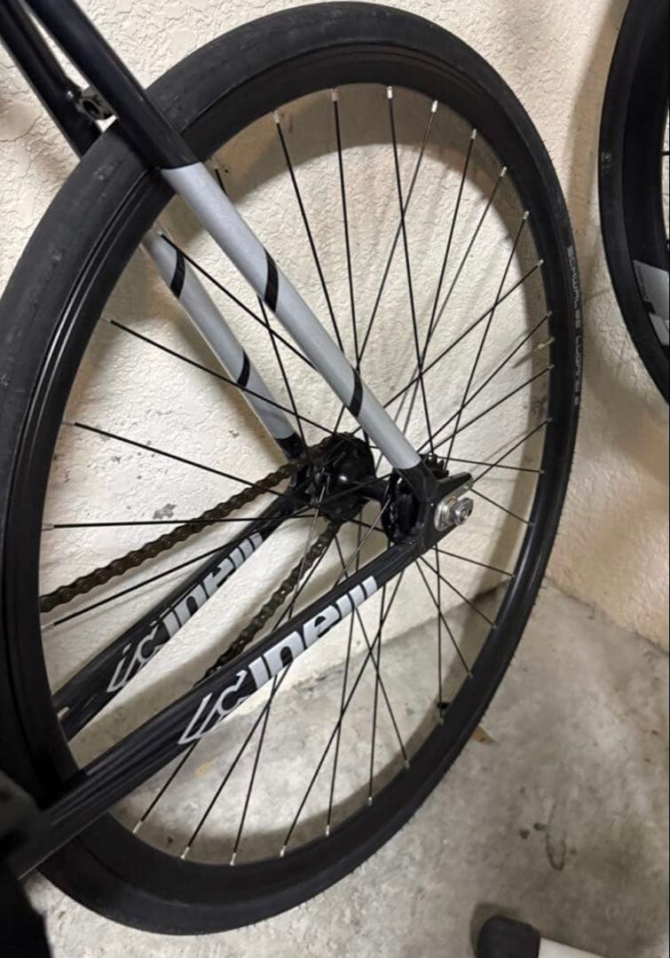 ピストバイク用　ホイール　タイヤ・コグ・ロックナット付き