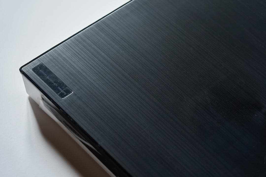 サンワサプライ　フラットベッドスキャナー A4対応 薄型