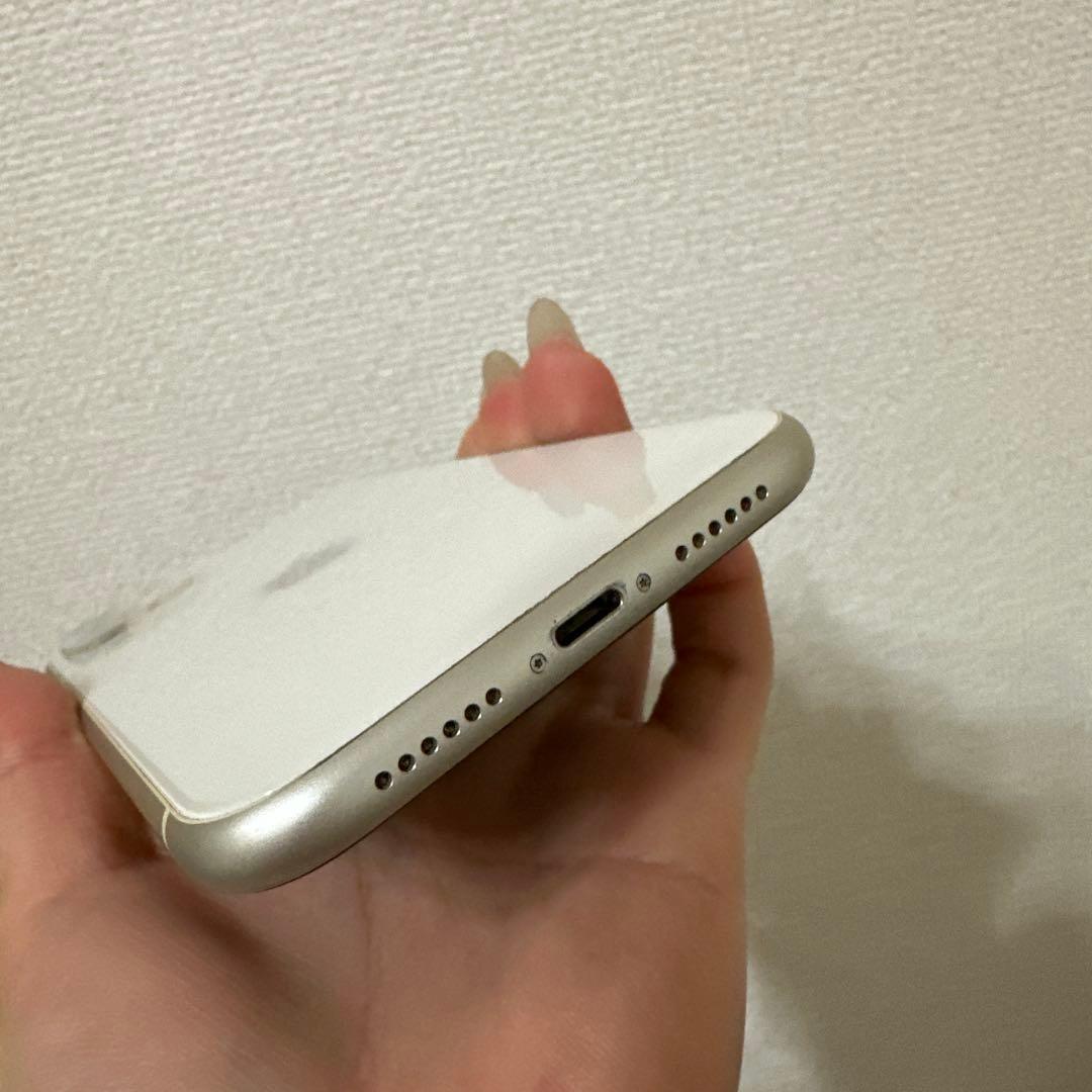 iPhone11 本体 simフリー ホワイト