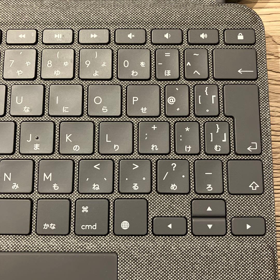 iPad Air第5世代 logicool combo touchケース