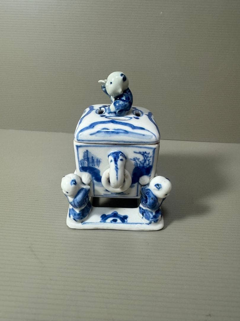 2131  骨董　『大明成化年製』銘　五童戯亀文香炉　時代物