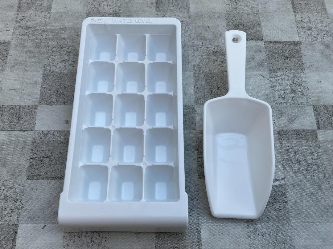 愛知岐阜/送料込★東芝 153L冷蔵庫　GR-P15BS　2018年製