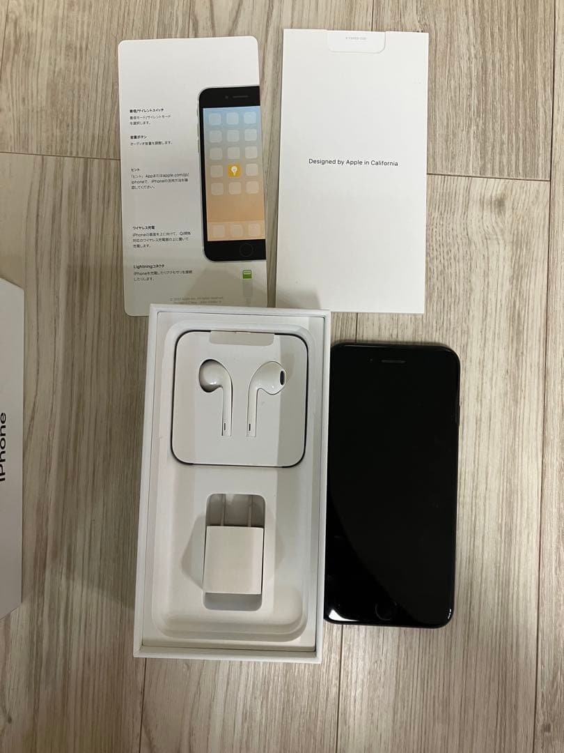 iPhone SE 第二世代　ブラック 本体　128GB SIMフリー