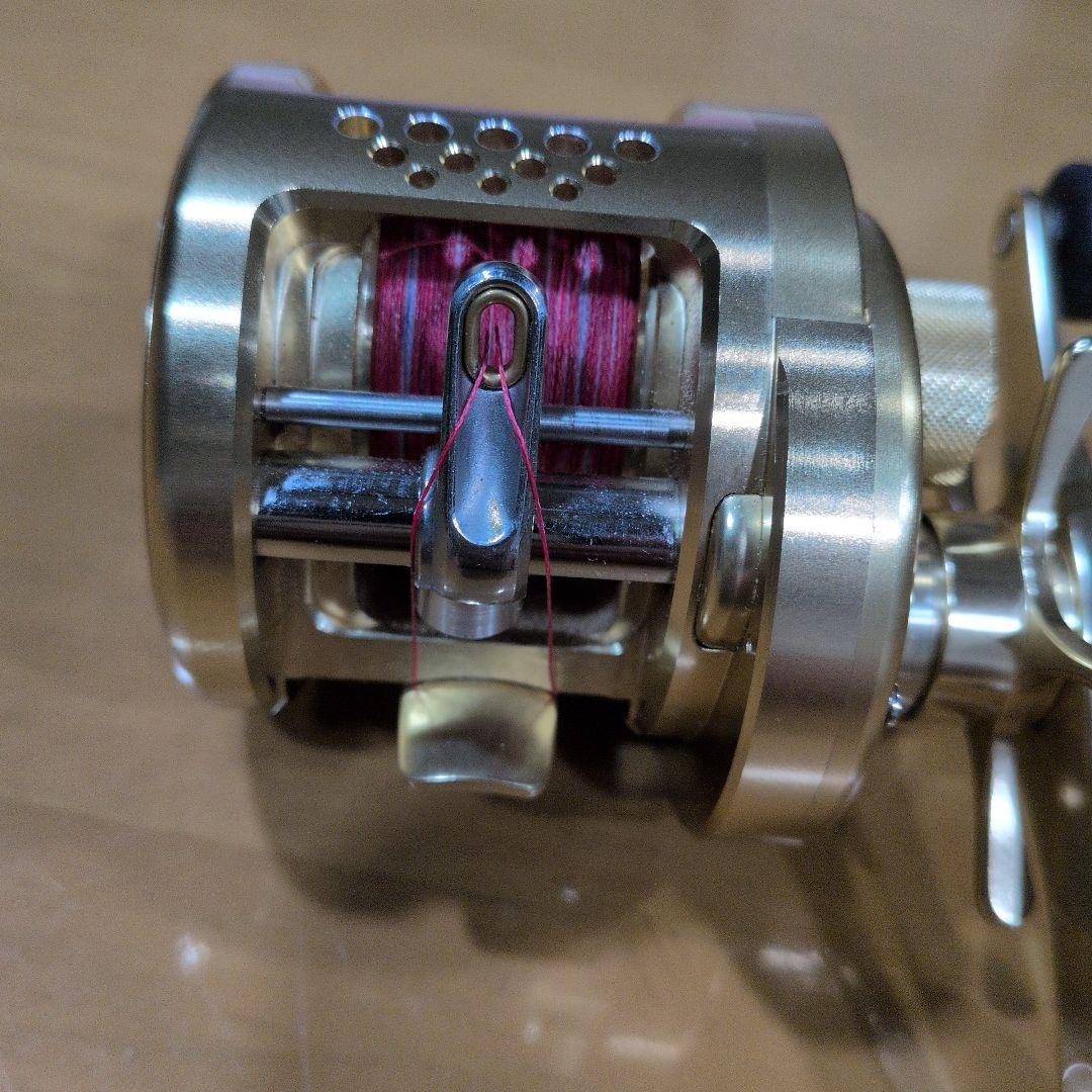 SHIMANO シマノCALCUTTA CONQUEST 401F