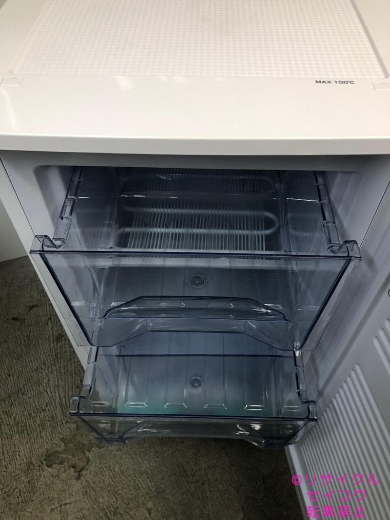 【中古】アイリスオーヤマ小型冷凍庫 60L 2020年式2510111932