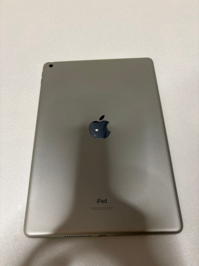 美品 アップルストア購入品 iPad 第9世代 Wi-Fi シルバー[64GB]