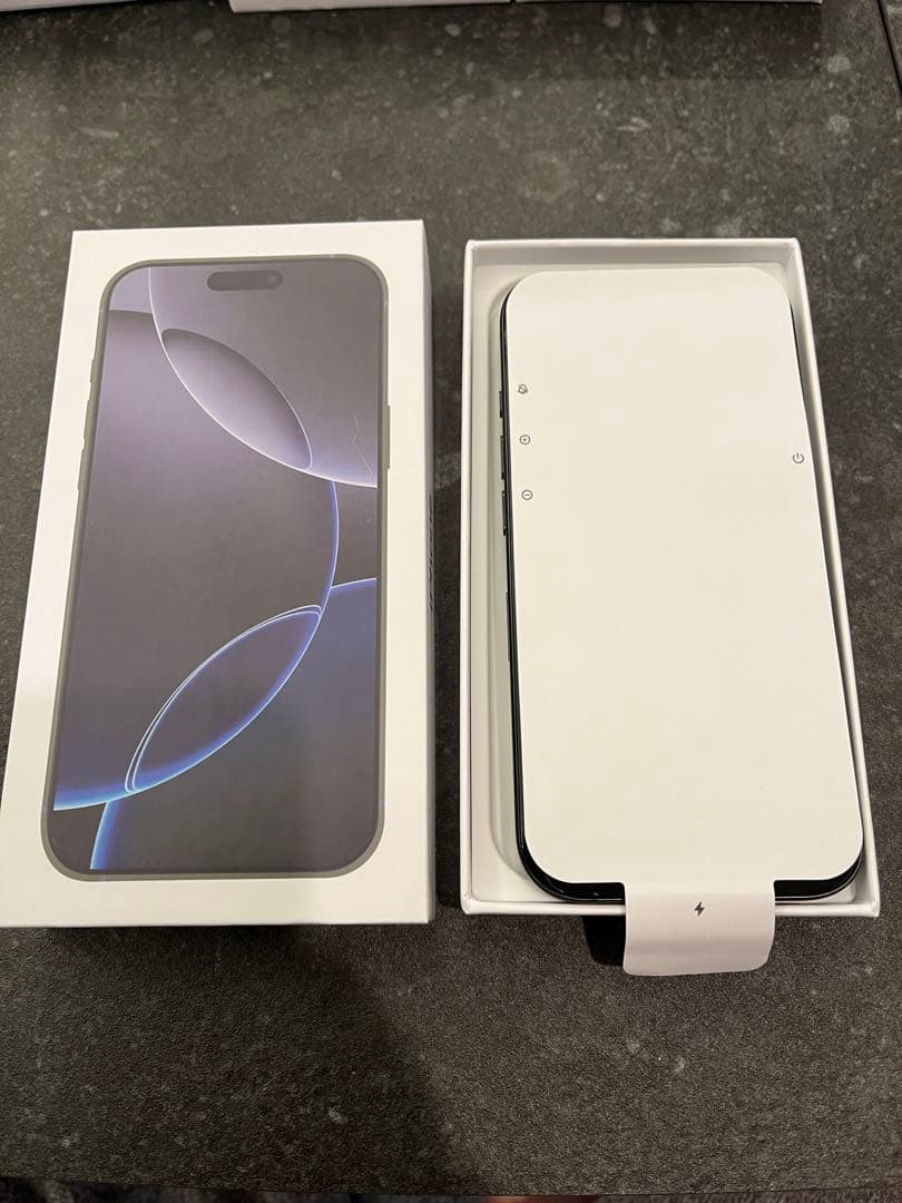 【美品】Apple iPhone 16pro 128GB ブラック 本体