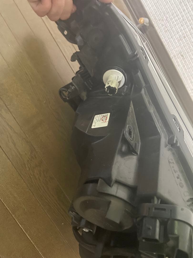 値下げ！　日産　ノート　E12 LEDヘッドライト左右