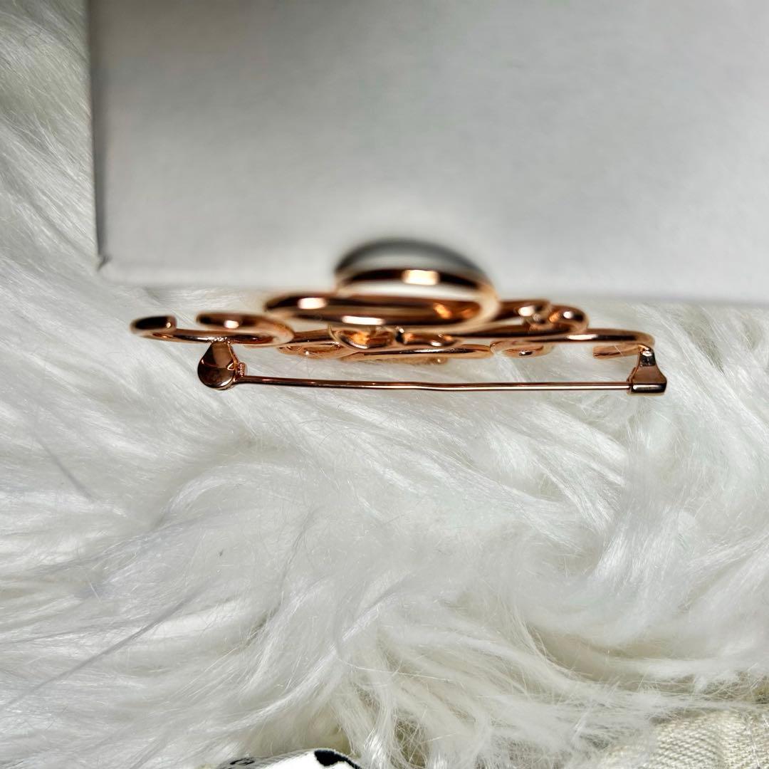 ロエベ　LOEWE ブローチ