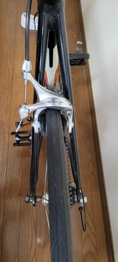 BASSOロードバイク浜松市内引き取り限定。即買い禁止。購入前にコメント下さい。