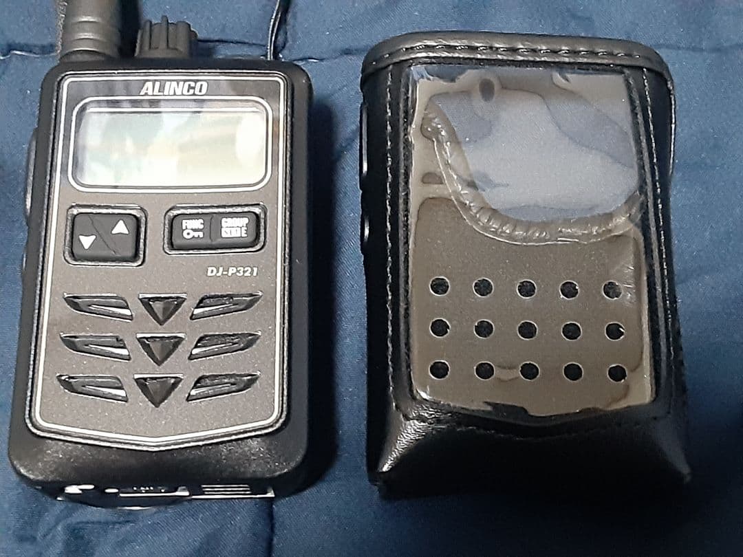 アルインコ製・特小トランシーバーDJ-P321×4台・フルセット・一式✨極美品✨