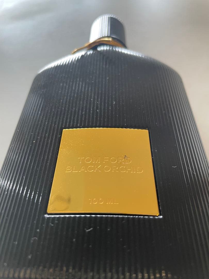 TOM FORD ブラック　オーキッド