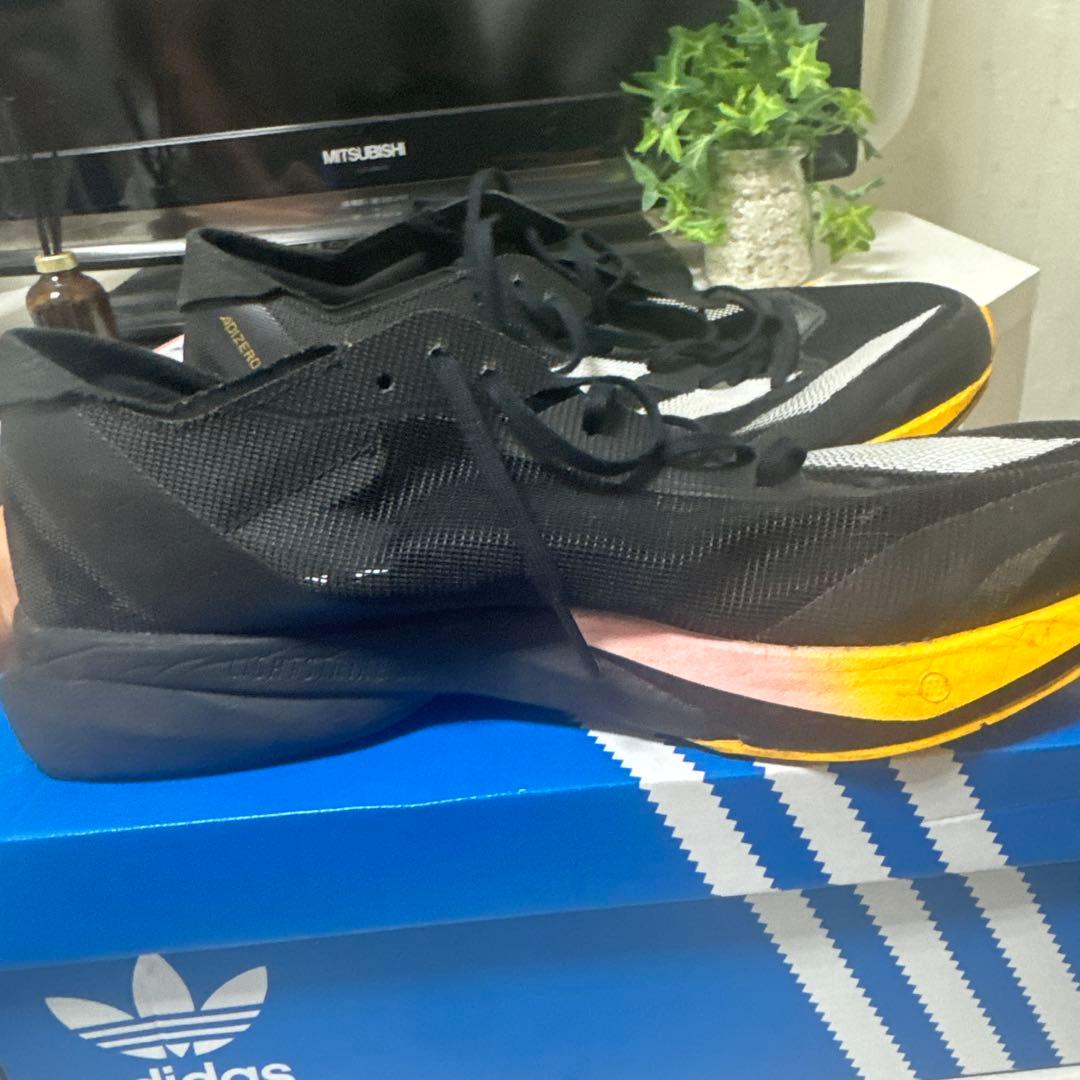 アディゼロジャパン8 28cm