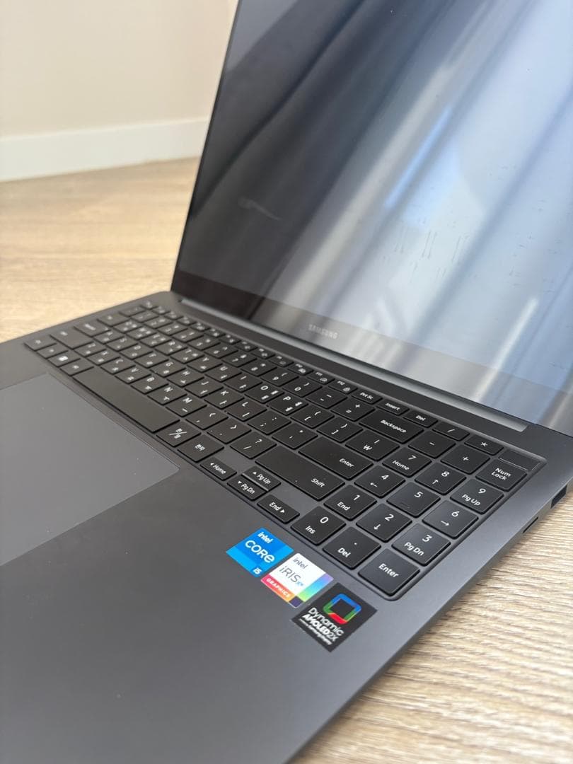 Galaxy Book3 Pro 本体