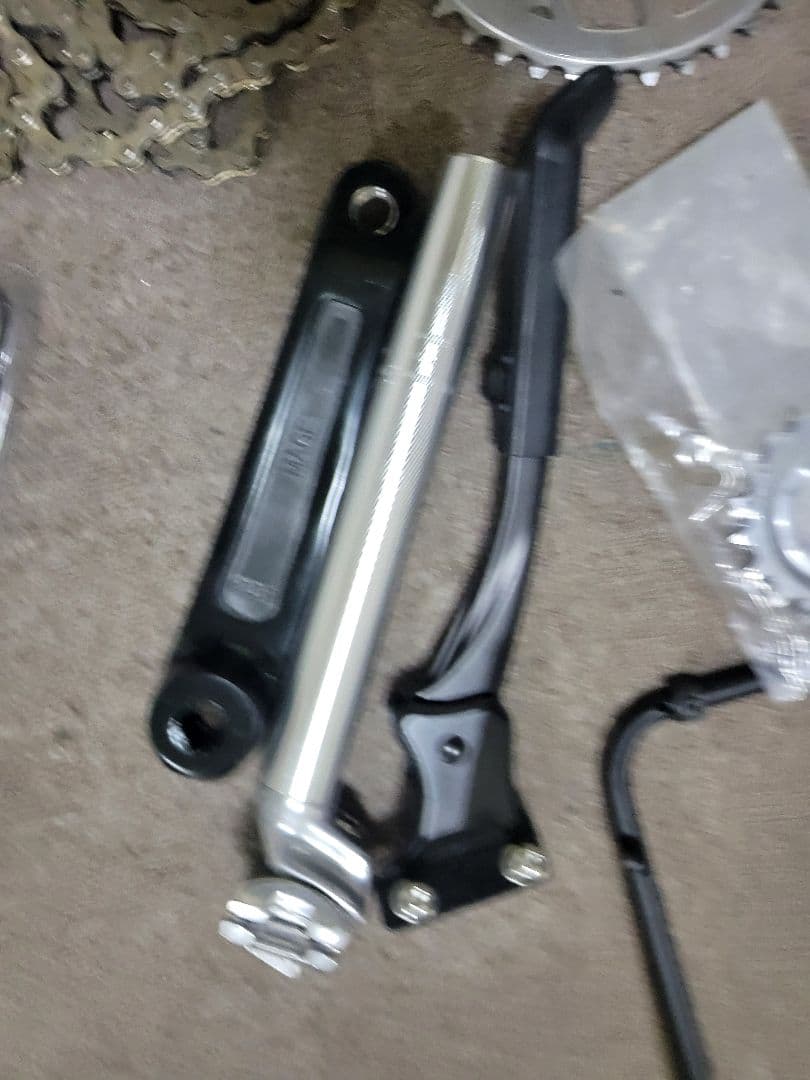 車輪掛け、ハンドルグリップ、自転車持運びカバー、ツェーン