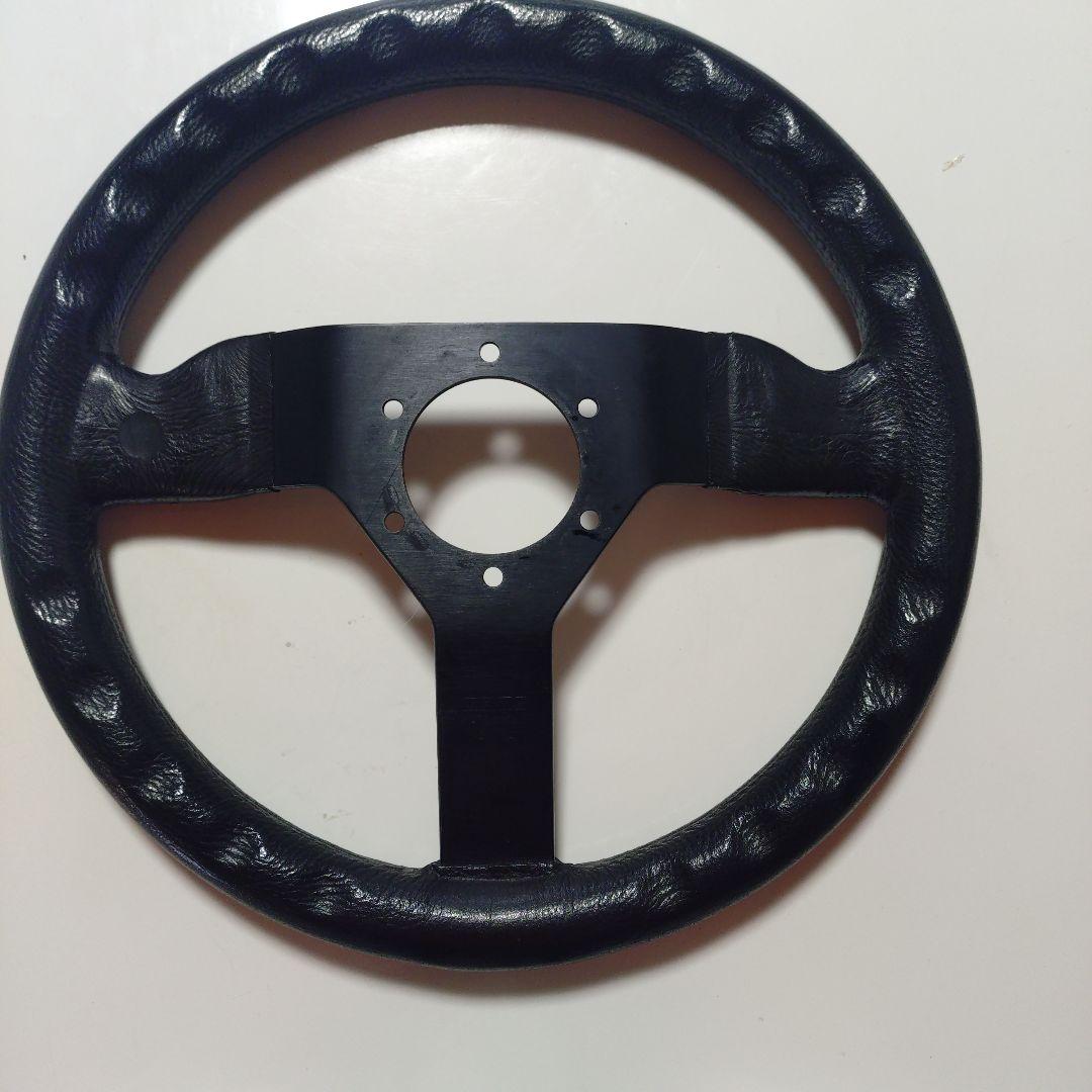 MOMO スポーツステアリング 30cm 黒