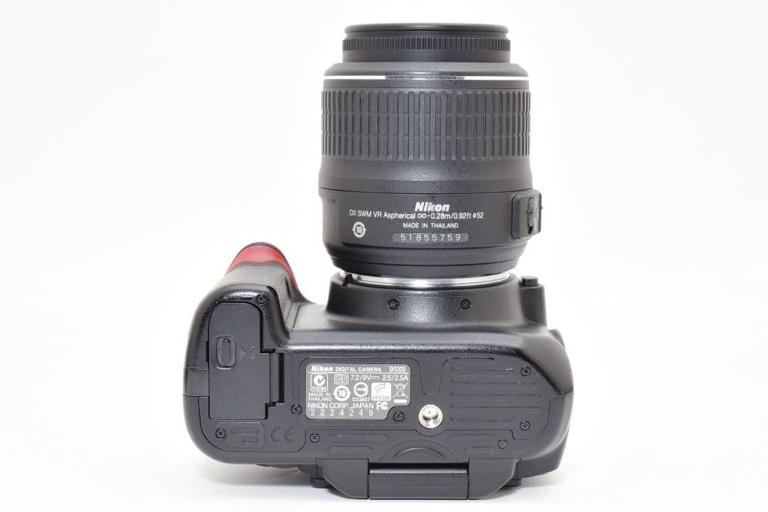 高画質✨ニコン D5000✨シングルレンズ✨初心者◎ 可動式モニター 一眼レフ
