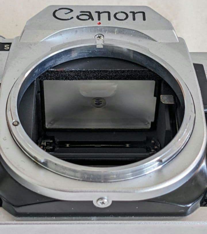 CANON　キャノン　フィルム一眼レフカメラ　AE-1　1976年　ジャンク品