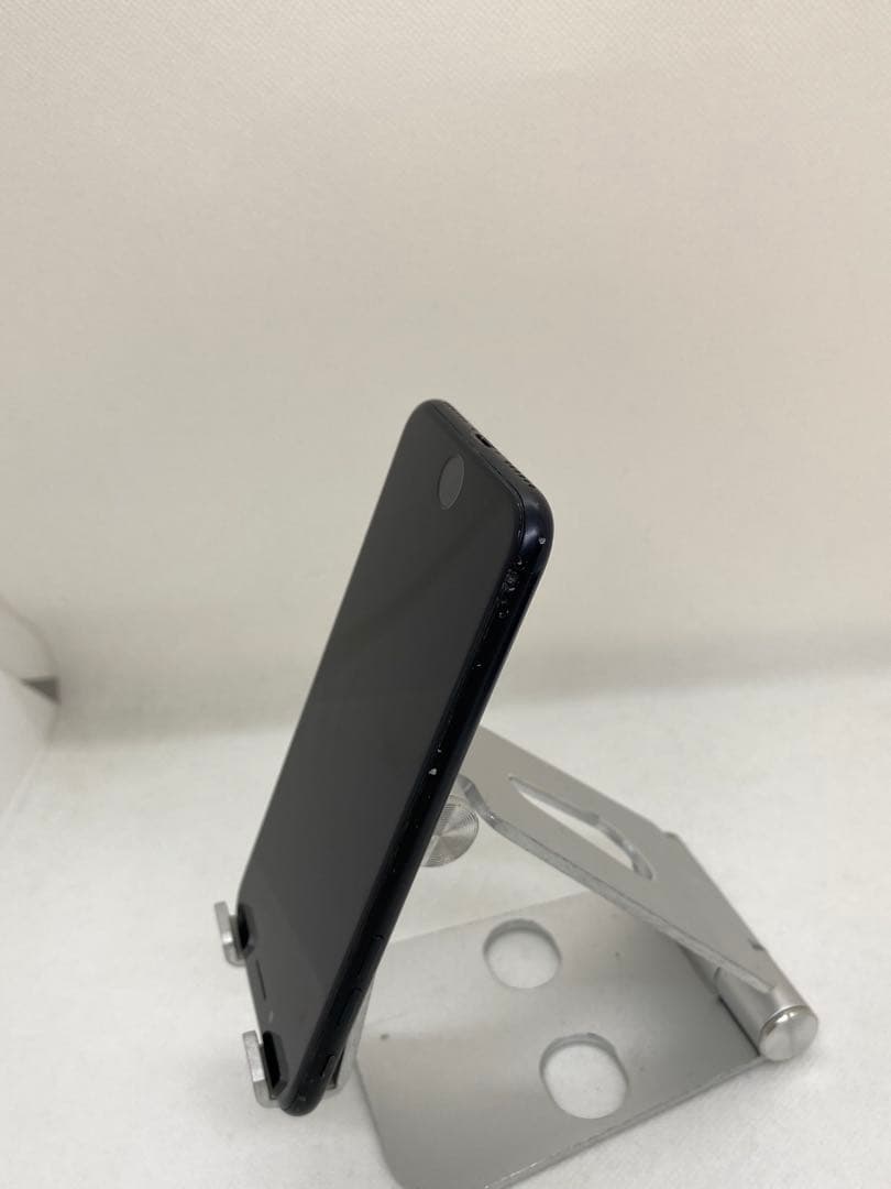 iPhone SE 第2世代 128GB バッテリー77% 02636