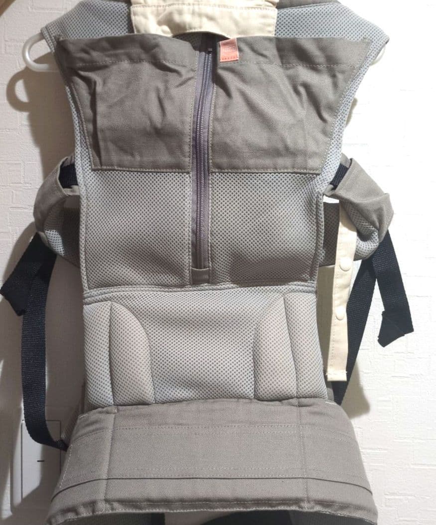 【値下げしました・美品】キューズベリー　抱っこ紐 NICO オールメッシュグレー