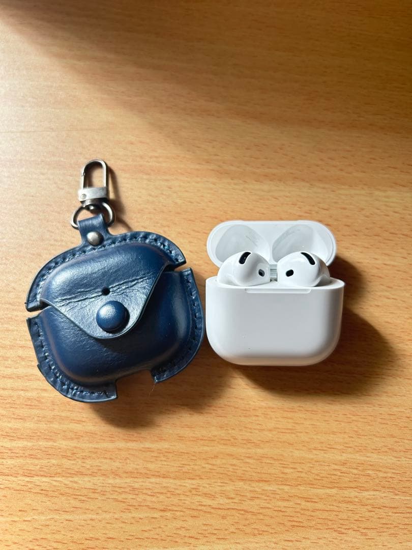 AirPods4 （第4世代） アクティブノイズキャンセリング付き本体 ケース付