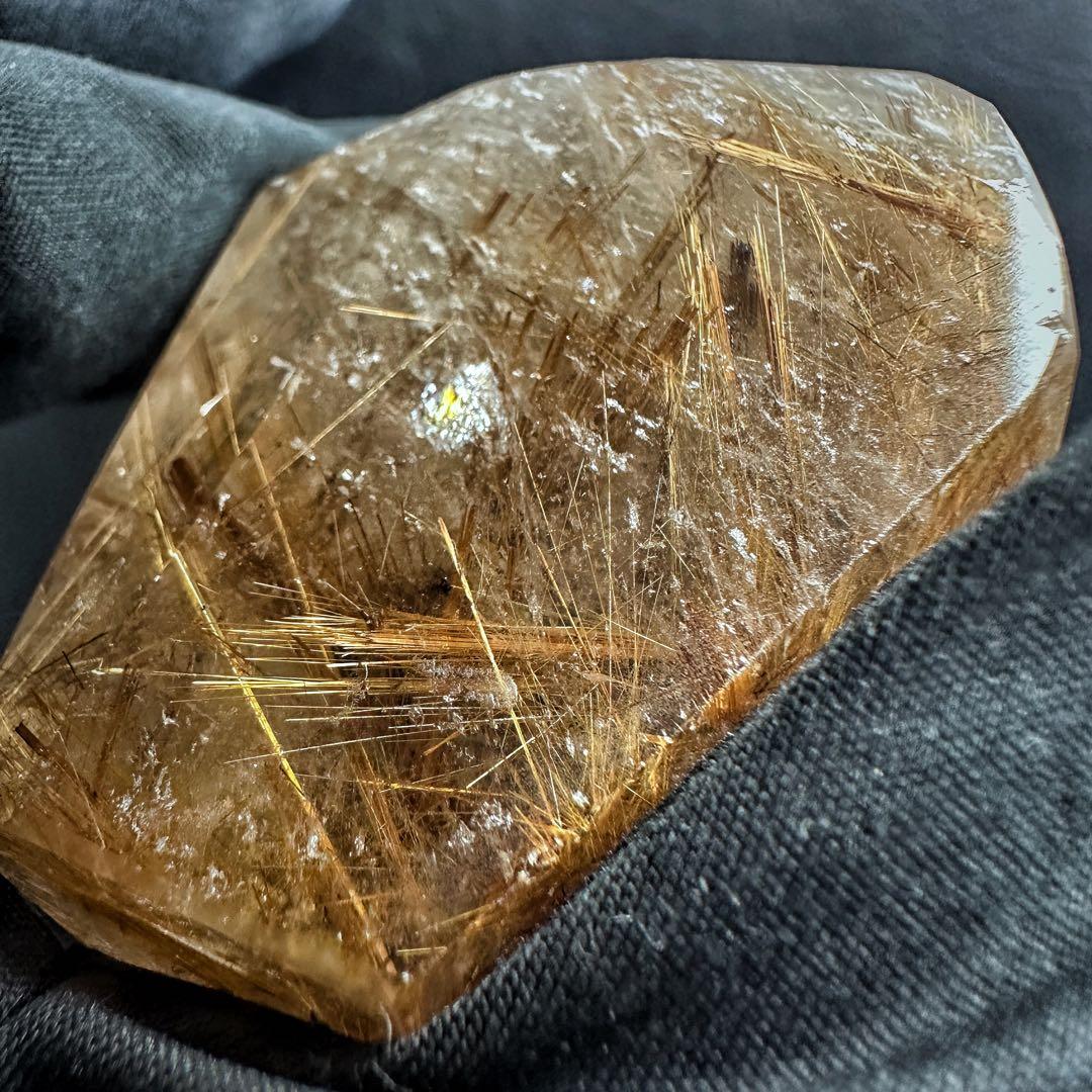 【財運・金運・事業運up❗️】タイチンルチル☆フリーフォーム水晶 原石A1250