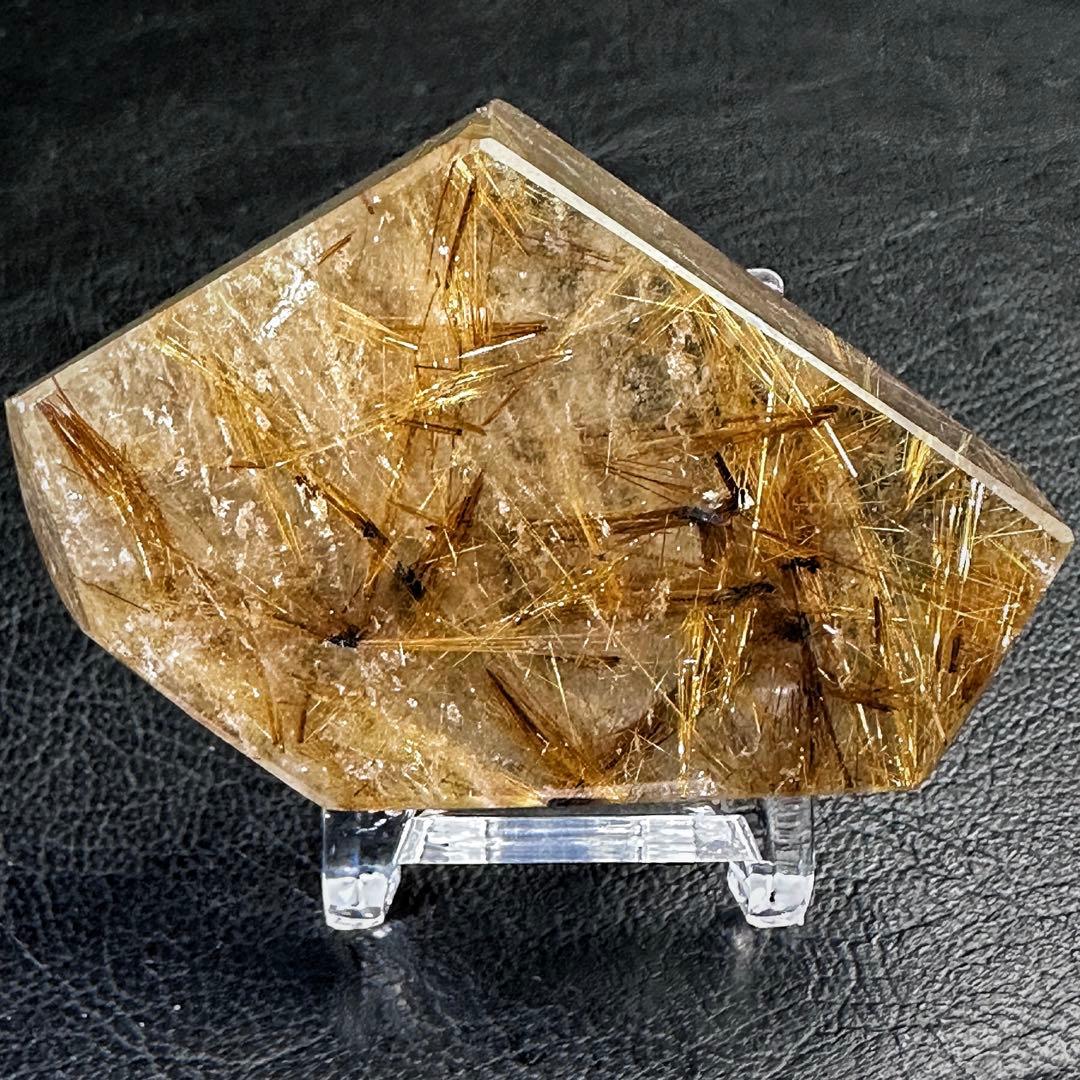 【財運・金運・事業運up❗️】タイチンルチル☆フリーフォーム水晶 原石A1250