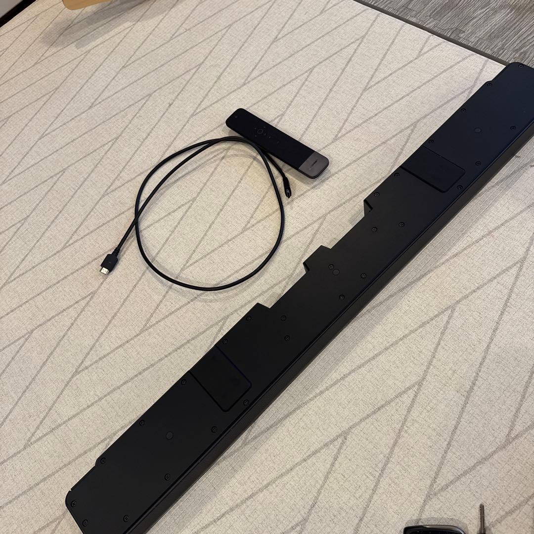 【美品】BOSE サウンドバー 700 本体　ケーブル空間調整マイクリモコン付き