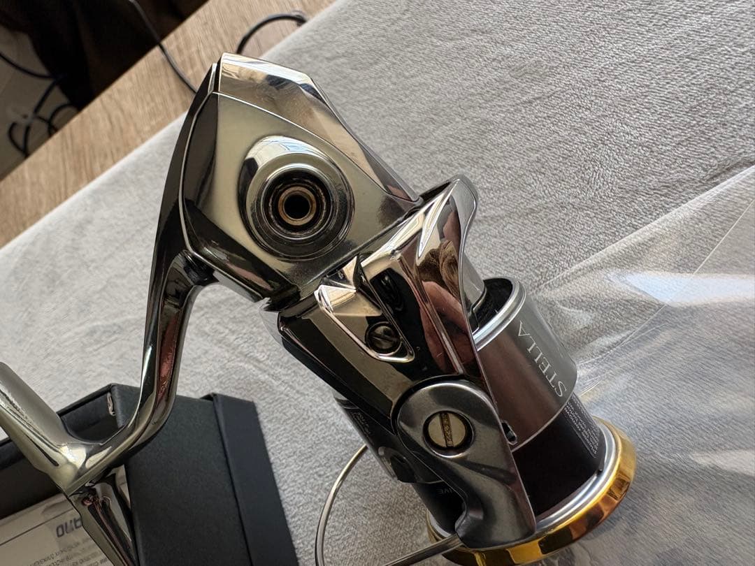 18 ステラ　C2000S アジング　トラウト　ハンドル未使用　即購入可