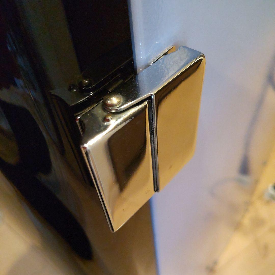 スリッパ殺菌ディスペンサー