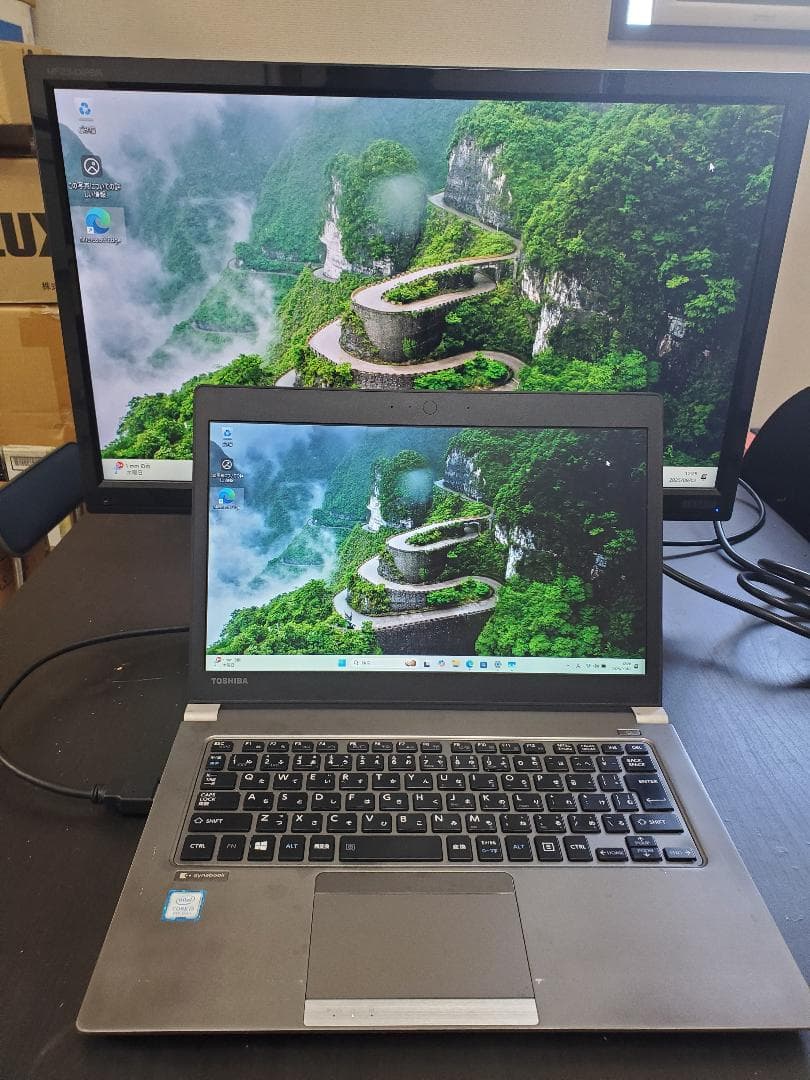 Dynabook R63 超軽量 8世代i5 16GB