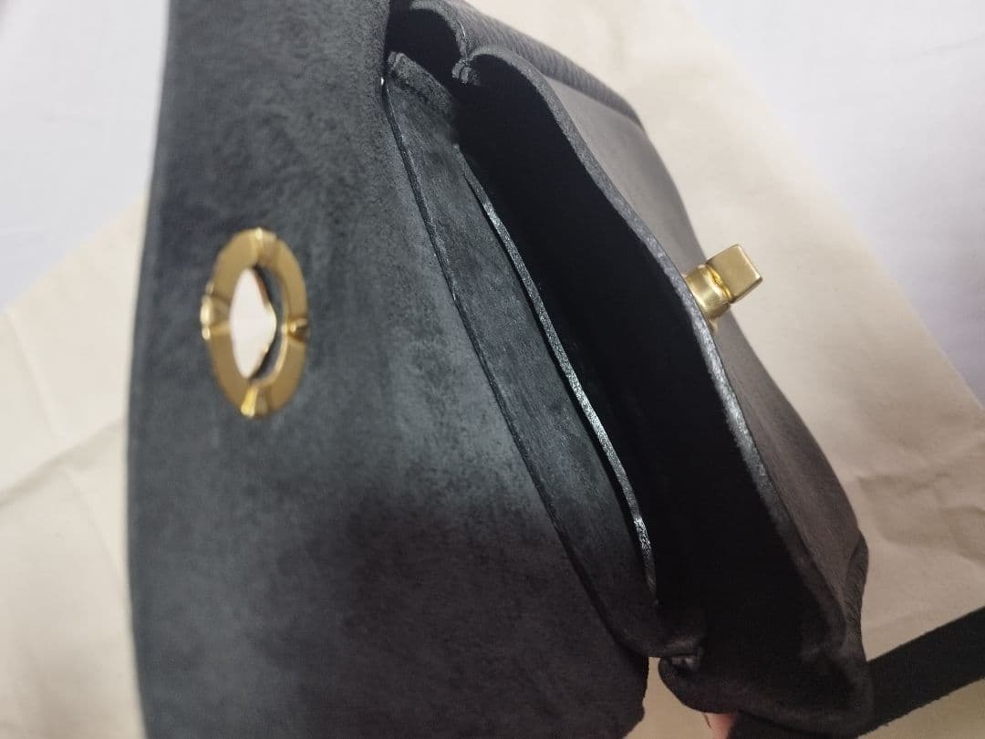 未使用　Mimi Berry 黒 レザー ショルダーバッグ　革　ミニ