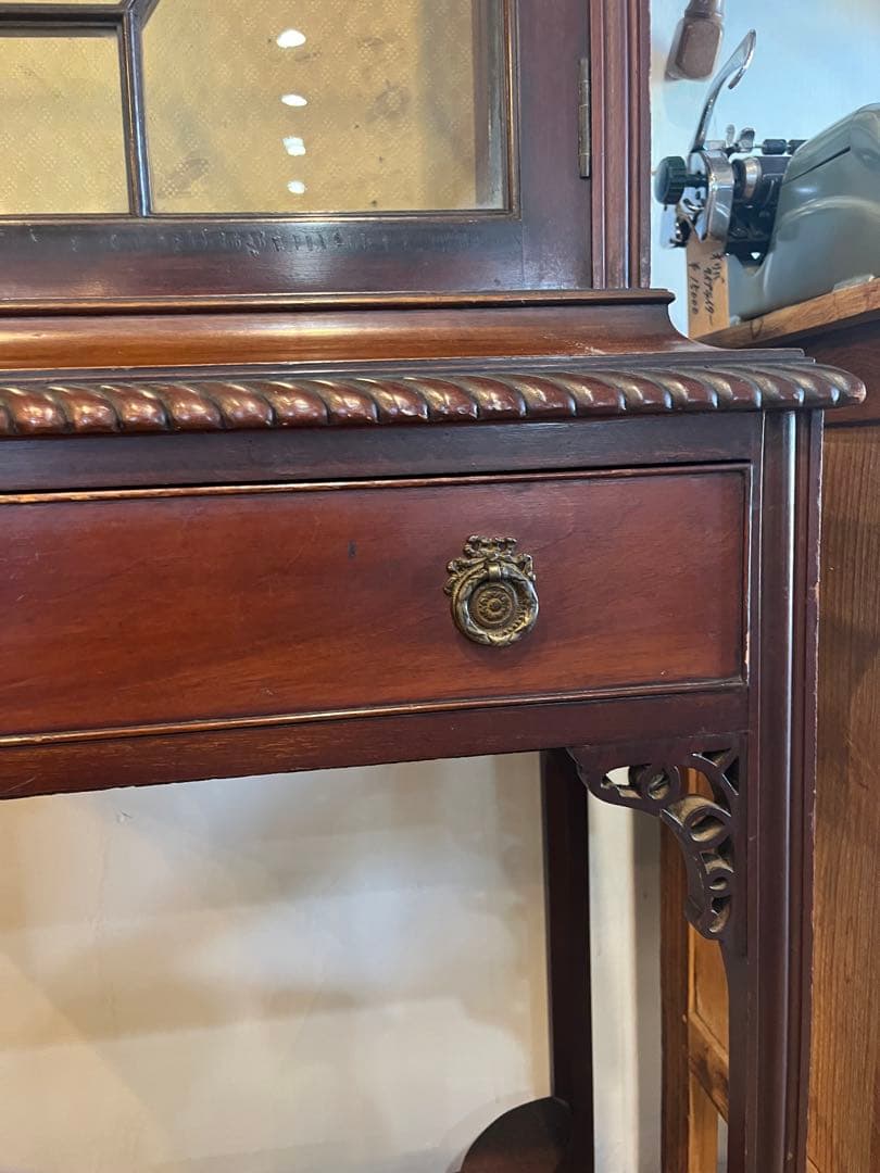 イギリス　アンティークキャビネット　1900年代（推定）