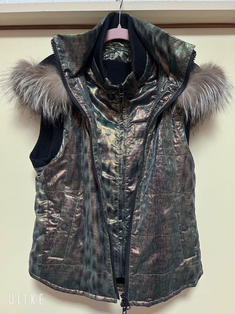 roen ロエン　メタリック　ノースリーブパーカー　ファー付き　ジャケット