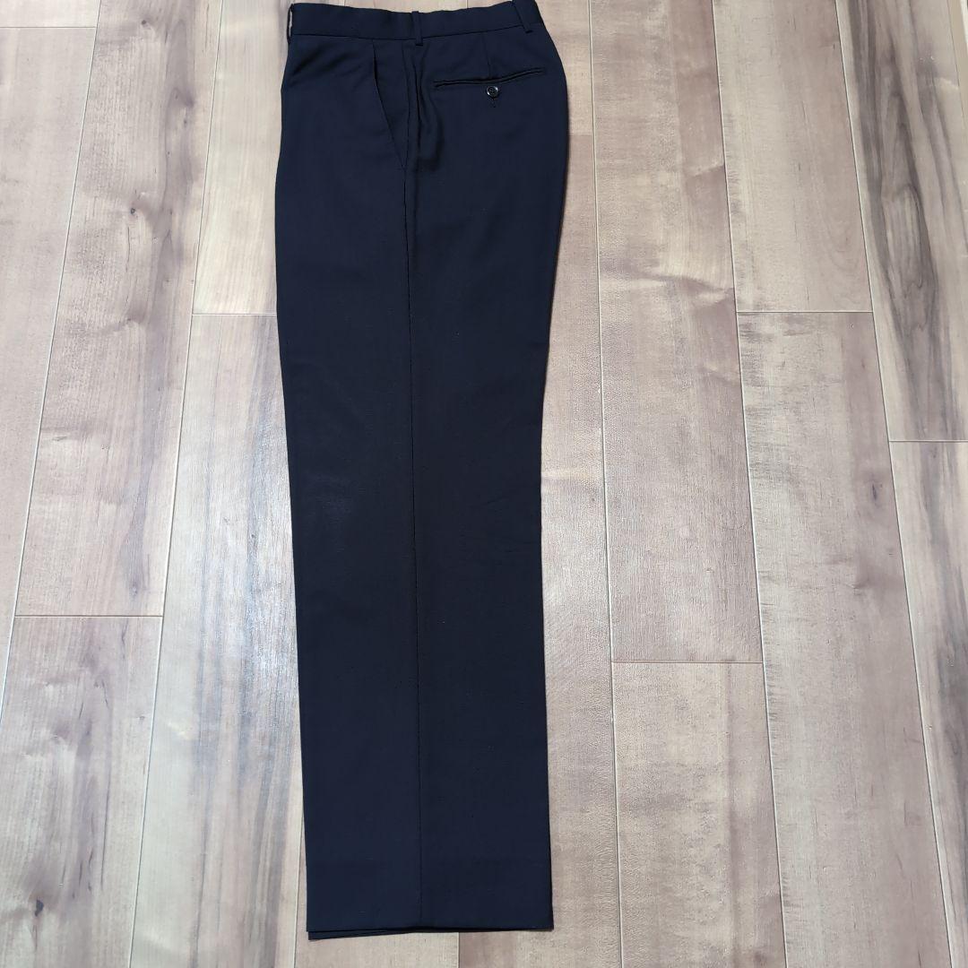 LOUISVUITTON　ダークネイビー スーツ 3ボタン