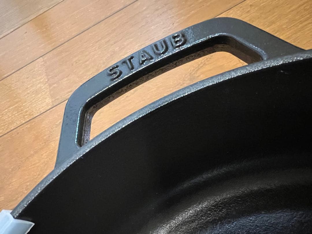 く*ょ様 ストウブ　staub 未使用　　28cm ブレイザーソテーパン