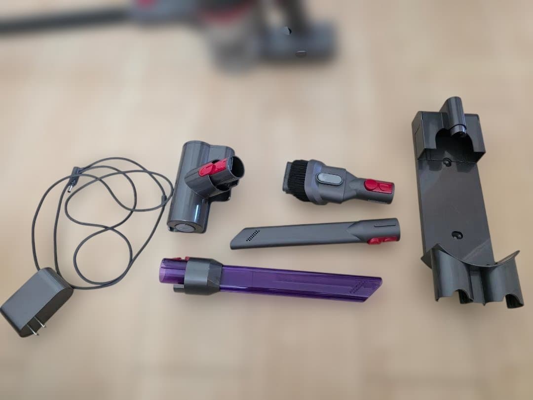 s*t様 Dyson V8 Slim Fluffy 本体