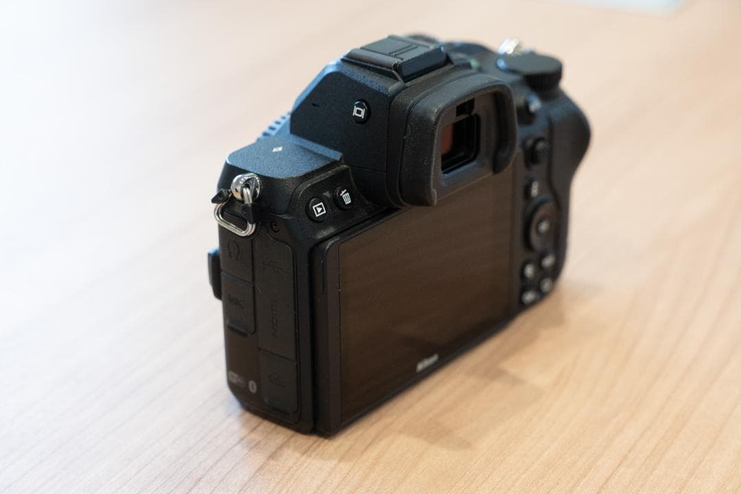 Nikon Z 5 ボディ（本体）＋付属品（レンズなし）