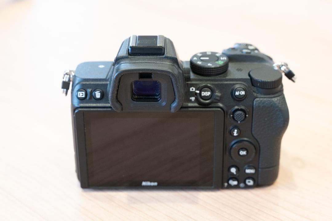 Nikon Z 5 ボディ（本体）＋付属品（レンズなし）