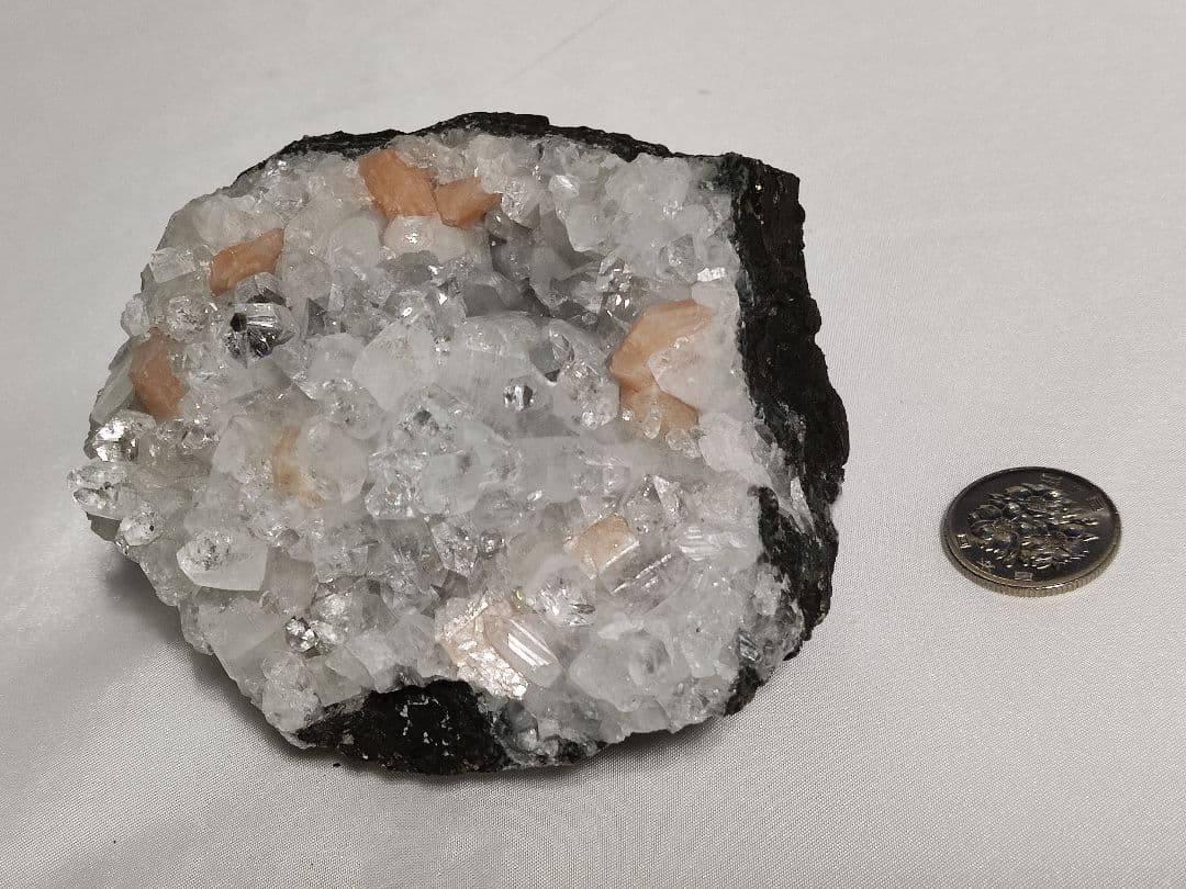 パワーストーン　天然石　原石　アポフィライト　601g　No.467