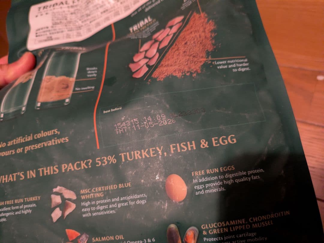 TRIBAL FRESH PRESSED ドッグフード ターキー & サーモン
