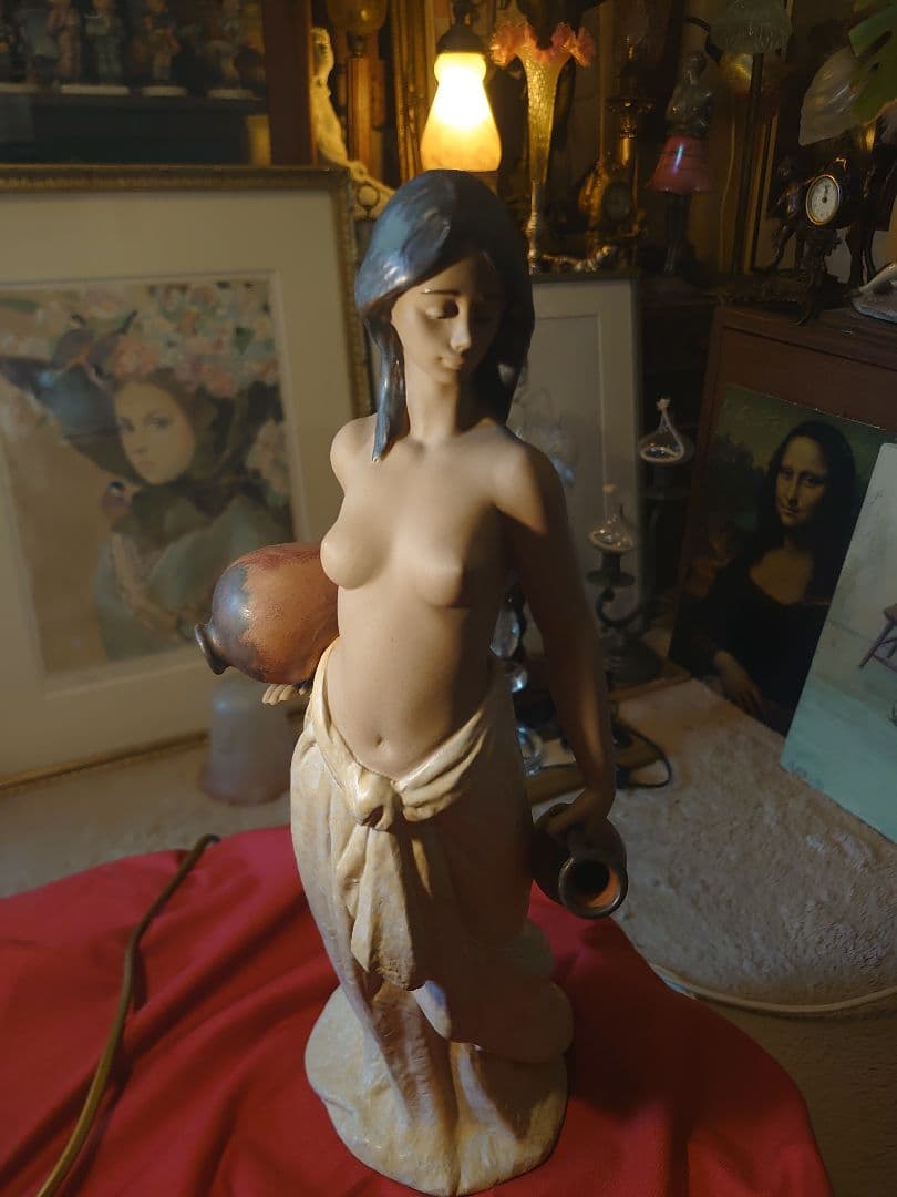 LLADRO Water Girl　リヤドロ 水差しを持つ女 グレス