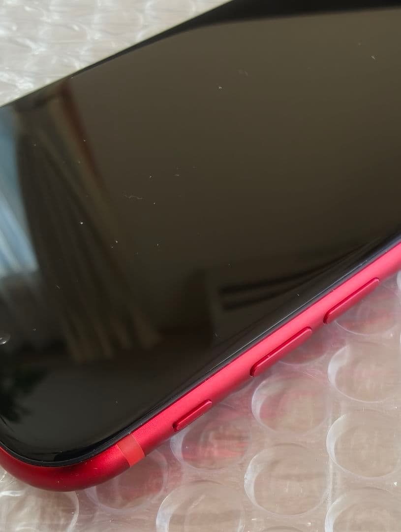 まあまあ美品　 iPhone SE (第2世代) 赤　SIMロックなし　64GB