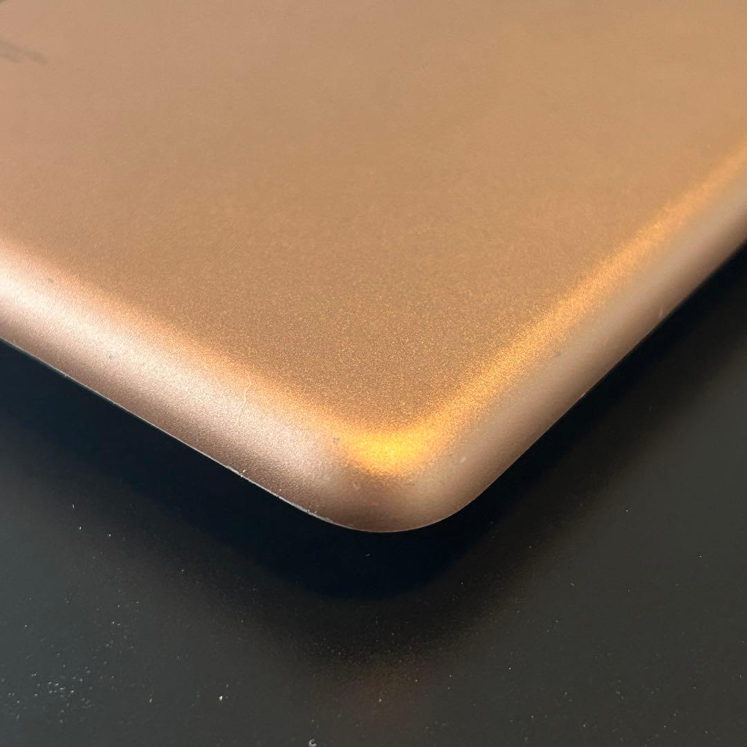 iPad 第6世代 Simフリー 128GB ホワイト