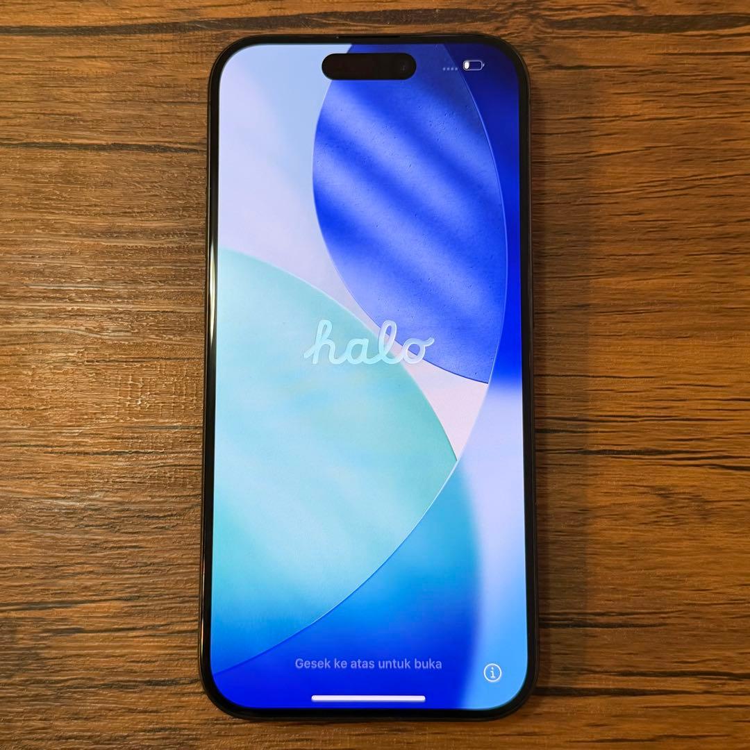 Apple iPhone 15Pro ブラックチタニウム256GB SIMフリー