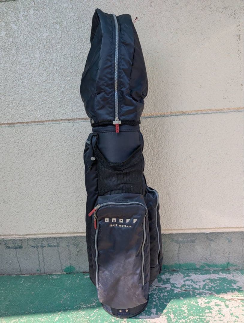 【リユース品】オノフ　キャディーバッグ　ONOFF ナイロン地　黒　5ポケット